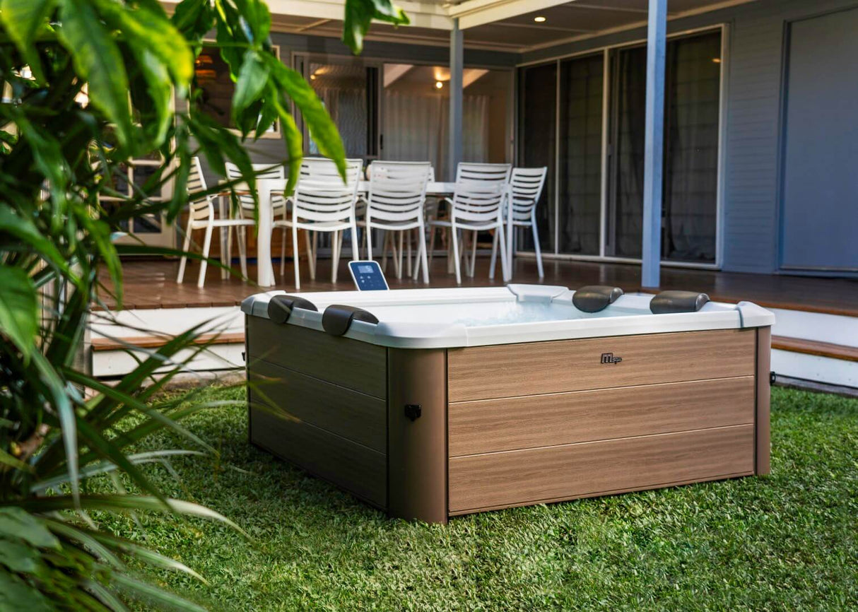 Purehaven Whirlpool OSLO AMBER AERO PLUS- Aufblasbarer Whirlpool für 6 Personen, 140 Massagedüsen, LED, PTC-Heizung, App-Steuerung