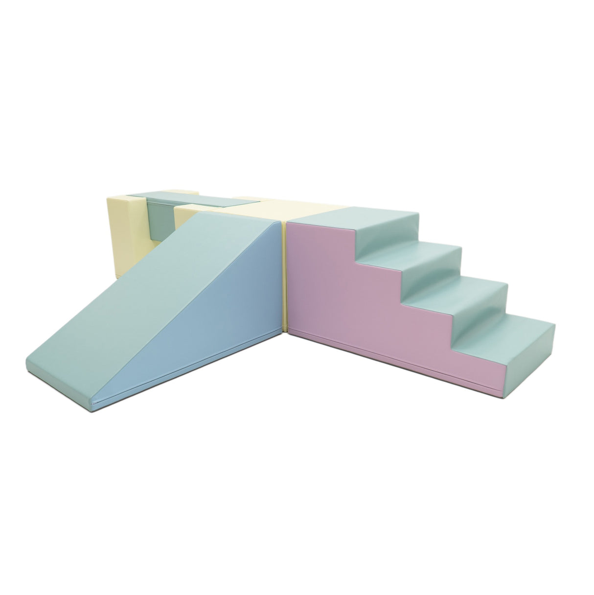 Bunte Spiel- und Kletterlandschaft aus weichem Schaumstoff für Kinder