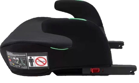 Osann Boost Isofix i-Size Sitzerhöhung in Black, Seitenansicht links mit eingefahrenem Isofix, ergonomischer Sitzfläche, gepolstertem Bezug und Armlehnen, geeignet für Kinder 135–150 cm, i-Size R129 zertifiziert