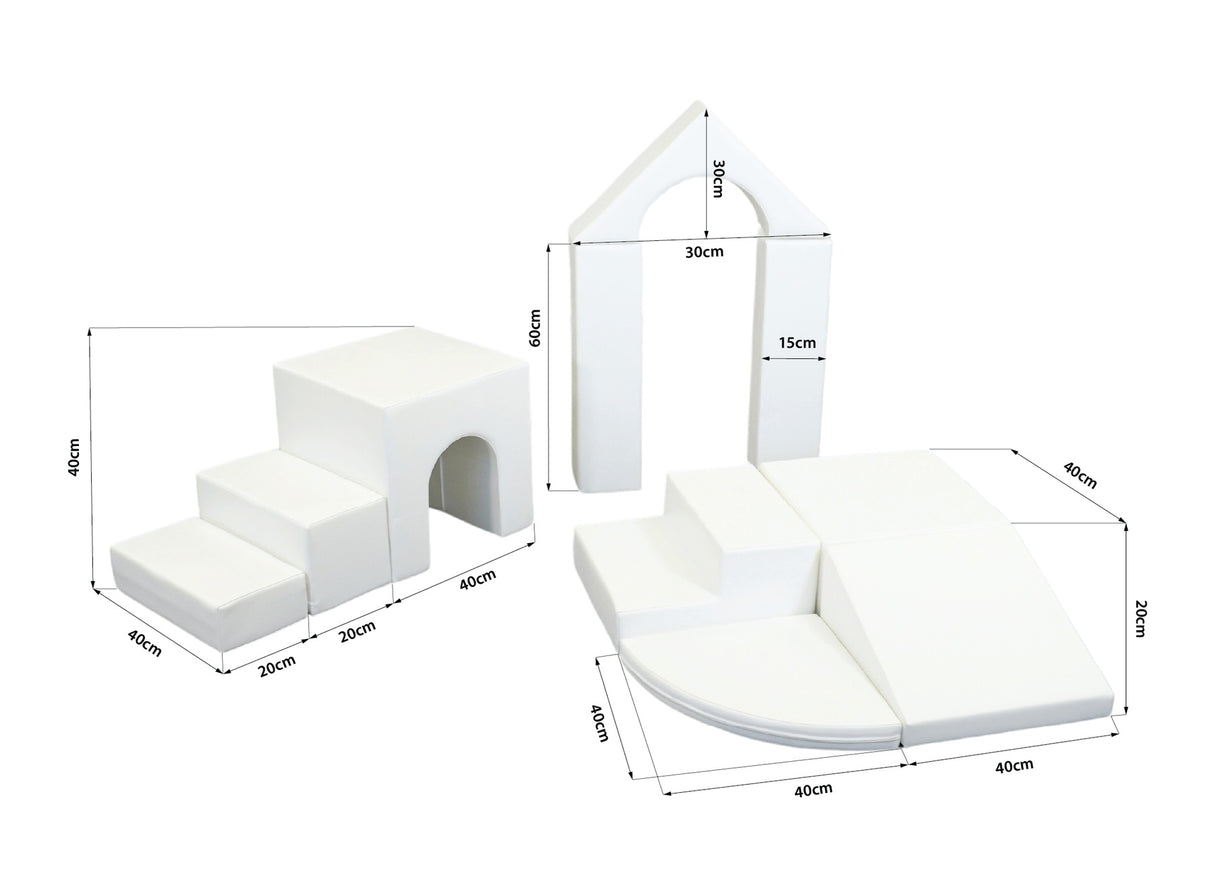 Weißes Spielzeugbausatz mit verschiedenen Formen und Maßen für Kinder