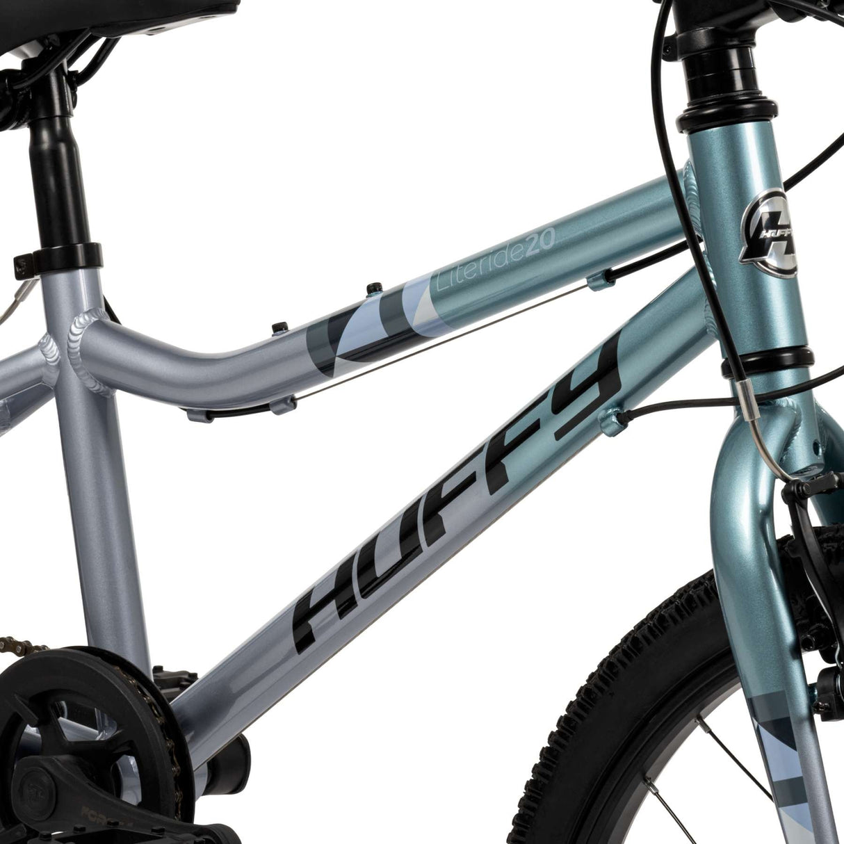 Blaues Fahrrad mit markantem Rahmen und sportlichem Design