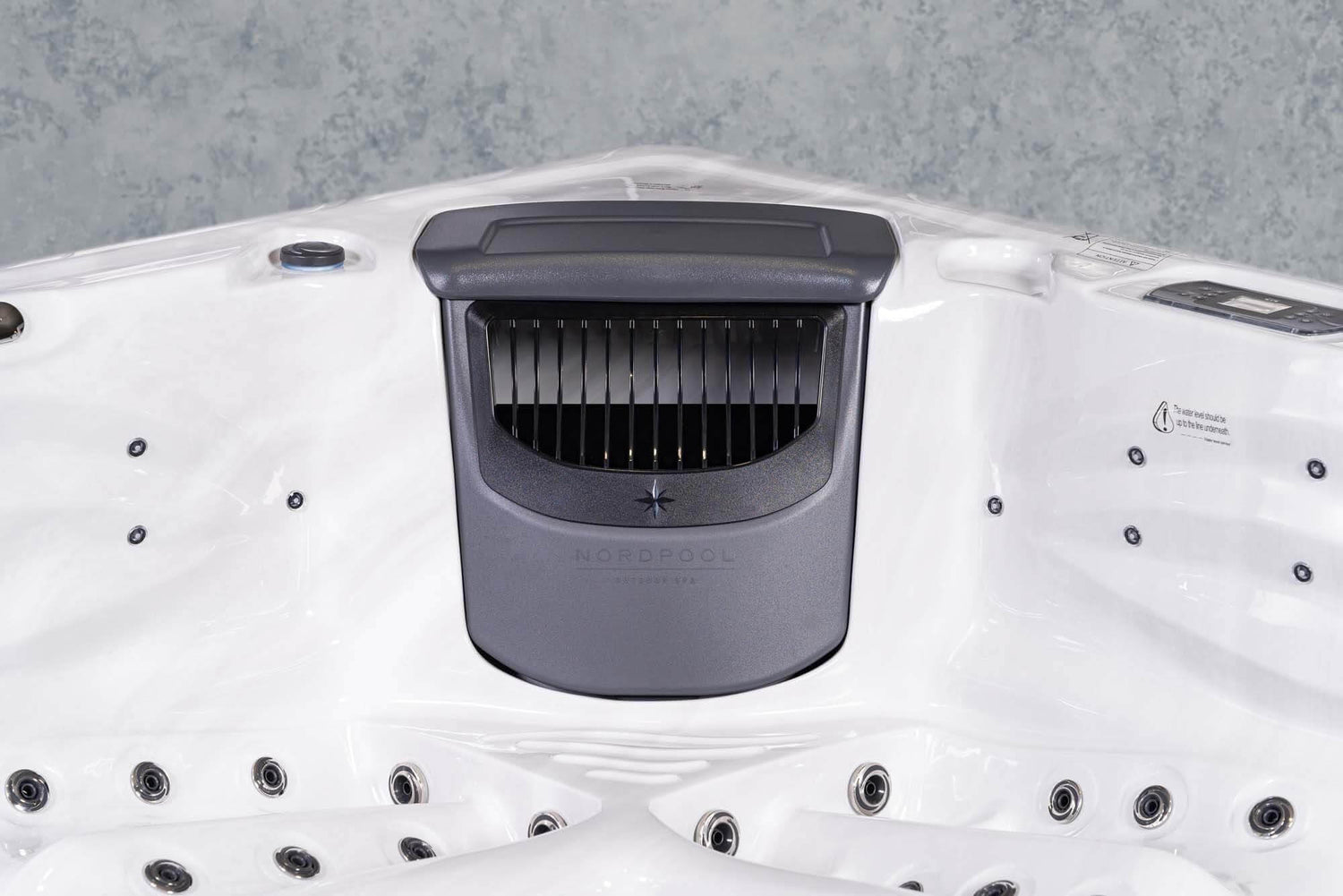 PureHaven Imperia American Outdoor-Whirlpool 230x230 cm für 6 Personen mit 71 Massagedüsen Heizung LEDs Thermoabdeckung Farbe Sterling Silber/Grau