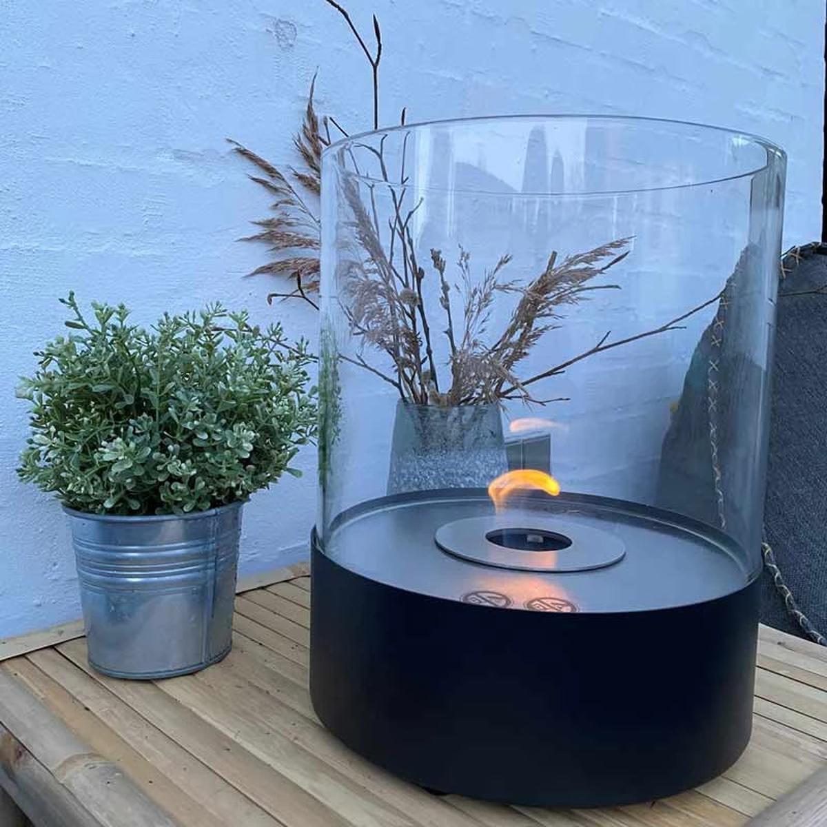 CACH Fires Southwark Ethanol Tischkamin, Schwarz, runde Form, Glasumrandung, 1,15 kW, passt nahtlos in jeden Raum, für den Innen- oder Außenbereich geeignet.