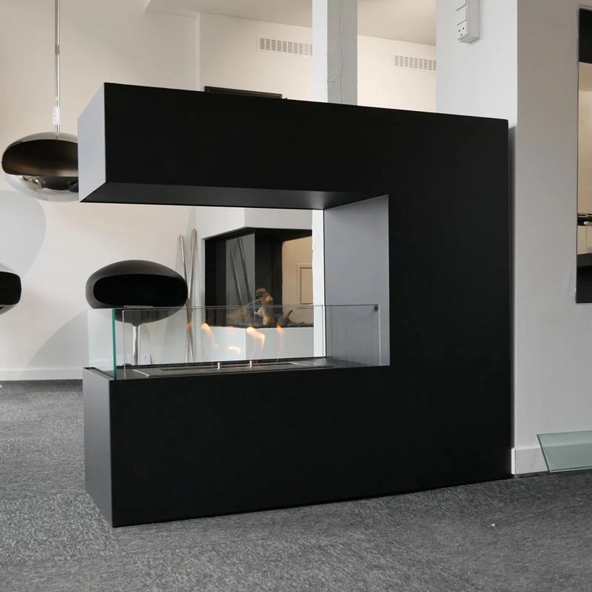 CACH Fires Topeka Freistehender Bioethanol-Kamin, schwarzes Design, 2,4 kW, trennt zwei Räume, hochwertiges, modernes und elegantes Erscheinungsbild.