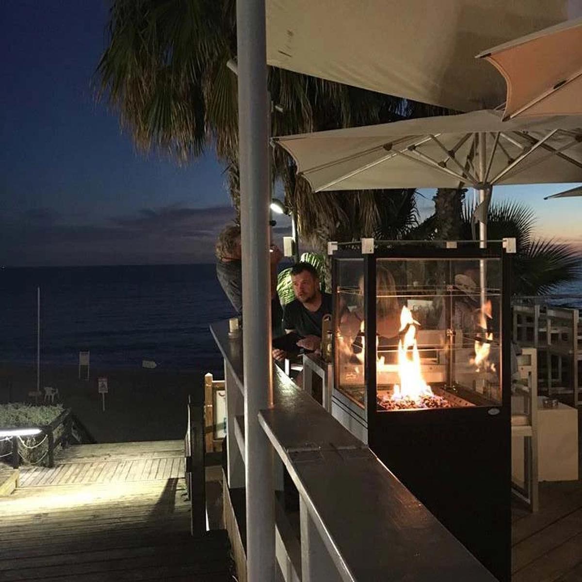 CACH Fires Muztag Marbella, Schwarz, 7,3 kW, Flaschengas betriebener Außen-Gaskamin
