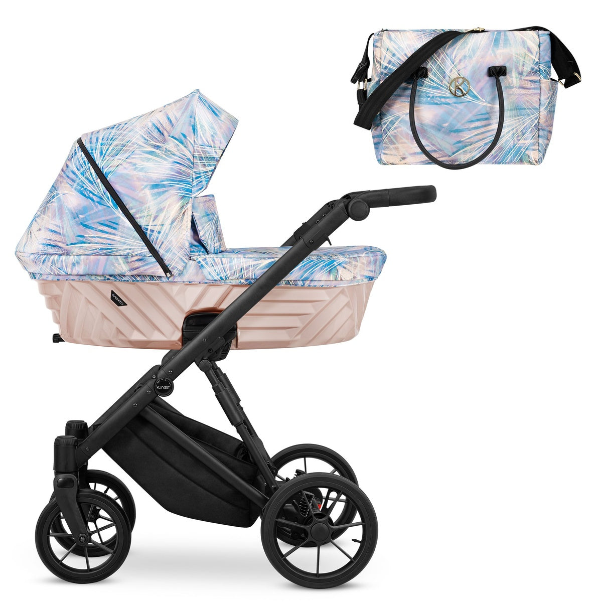 Kombikinderwagen in drei Ansichten: links Seitenansicht mit Babywanne, rechts Frontansicht mit Sportsitz, unten Vorderansicht eines passenden Rucksacks.