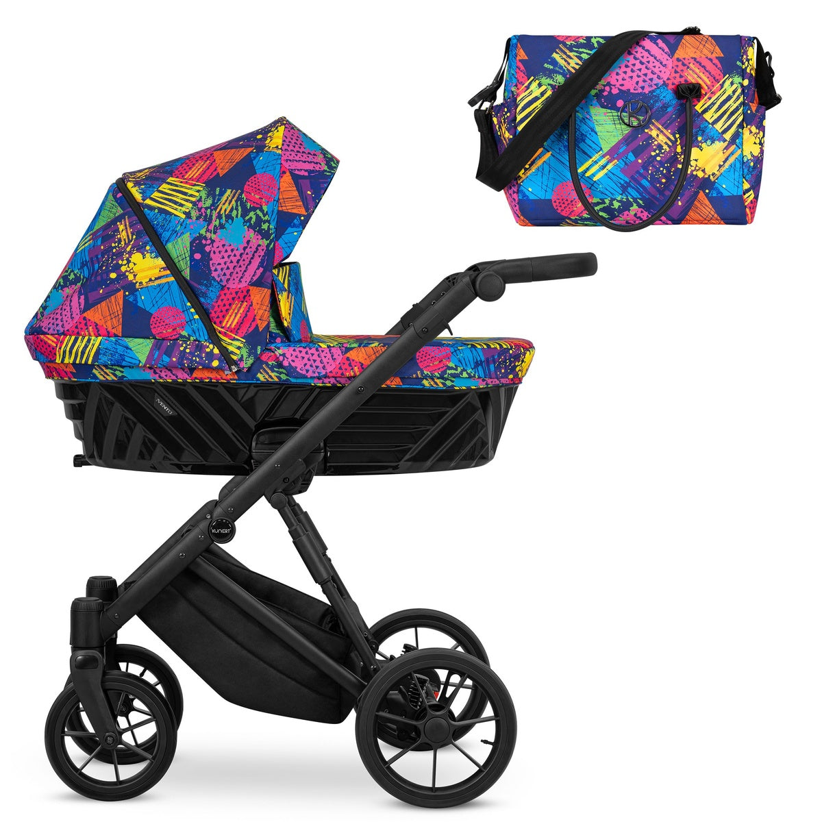 Kombikinderwagen in drei Ansichten: links Seitenansicht mit Babywanne, rechts Frontansicht mit Sportsitz, unten Vorderansicht eines passenden Rucksacks.