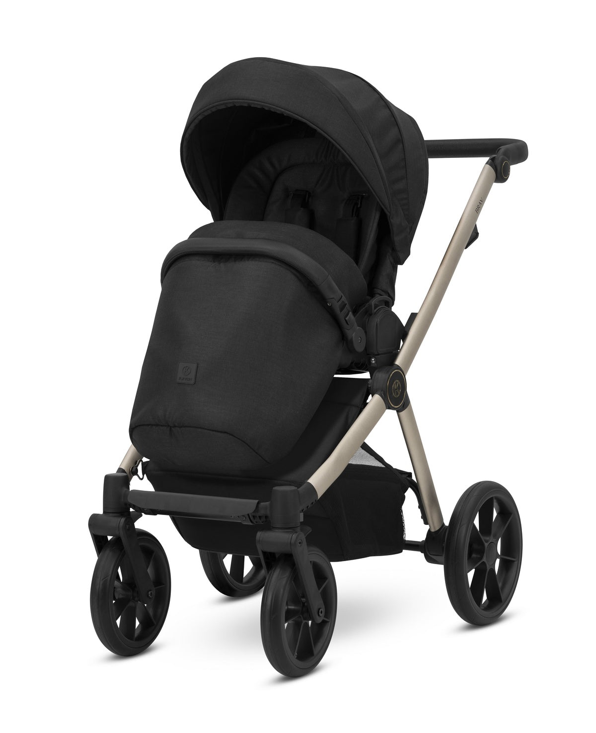 Ansicht von Schräg-Links eines modernen Kinderwagens, sichtbar mit Sonnenverdeck, Sicherheitsbügel, Vier-Rad-Fahrgestell und geräumigem Unterkorb.