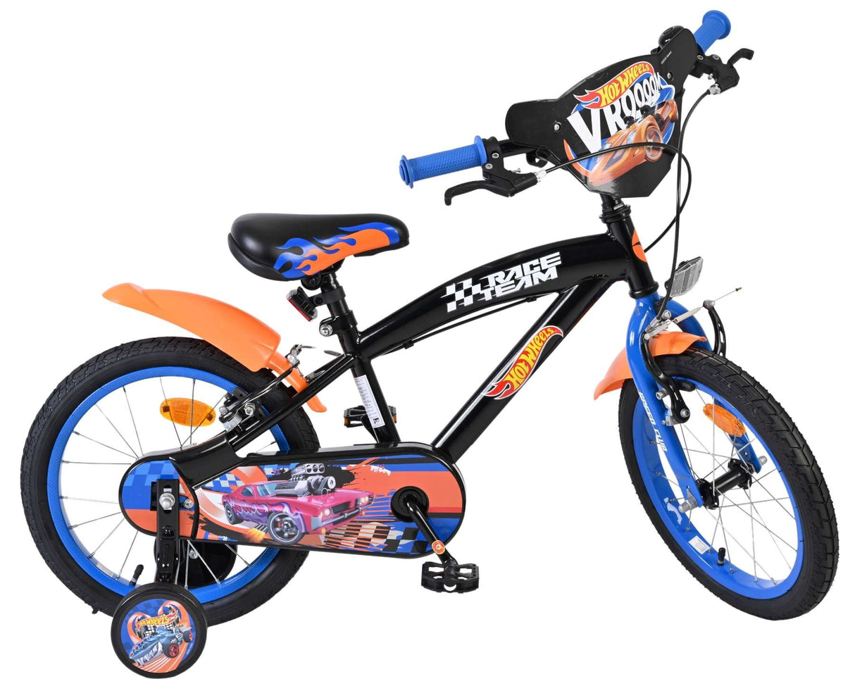 Schwarzes Kinderfahrrad mit orangefarbenen und blauen Akzenten, Rennmotiv