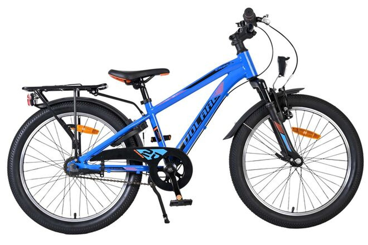 Blaues Kinderfahrrad mit 20-Zoll-Rädern und Gepäckträger