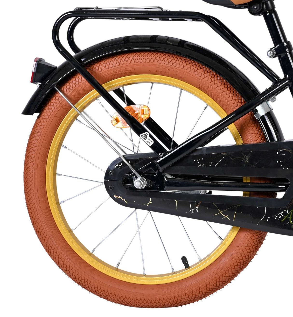 Schwarzes Fahrrad mit braunem Reifen und goldfarbener Felge