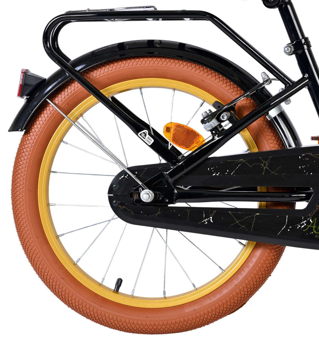 Schwarzes Fahrrad mit braunem Reifen und reflektierendem Rücklicht