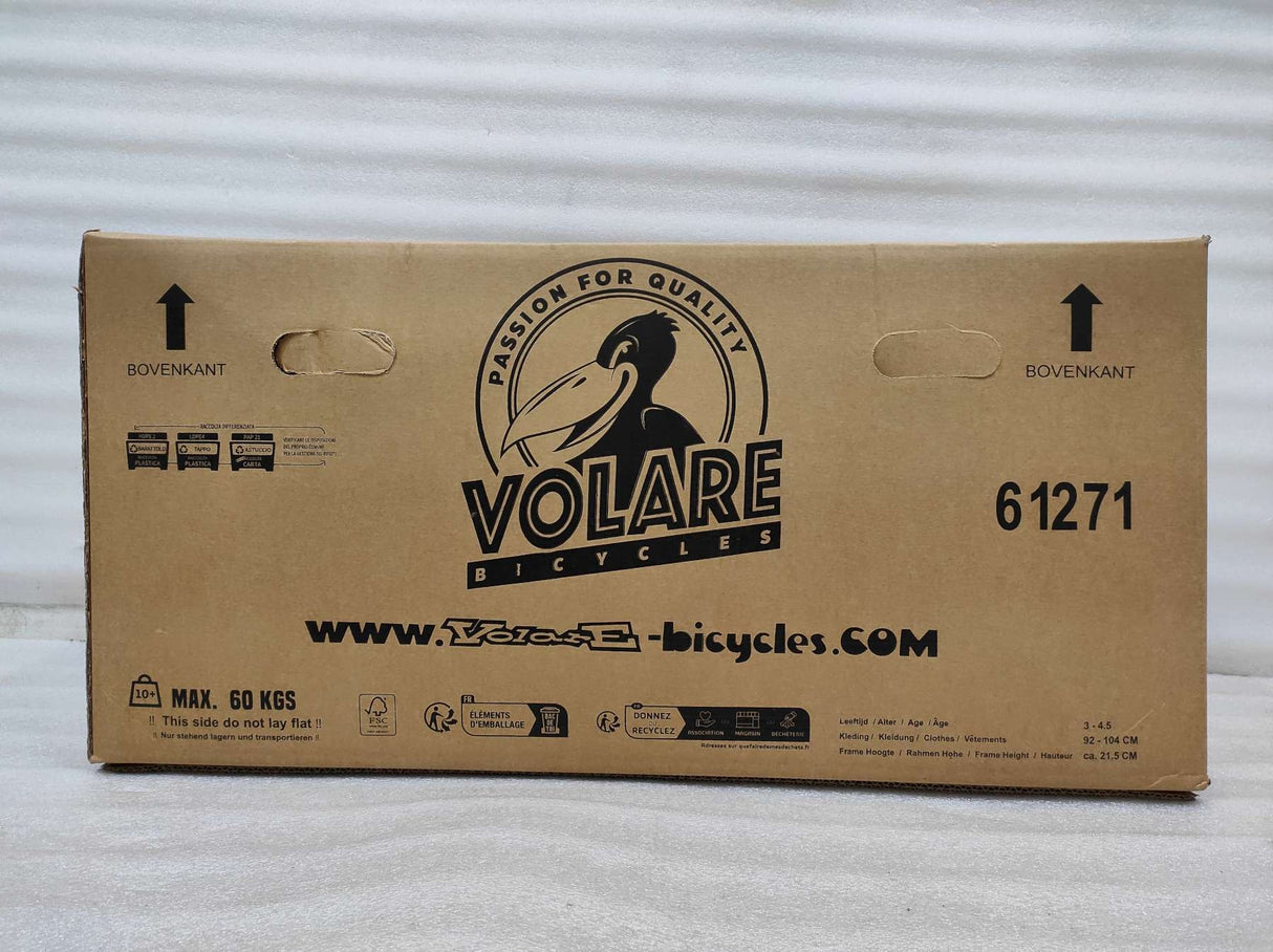 Kartonverpackung für ein Fahrrad mit Logo und Gewichtsangabe