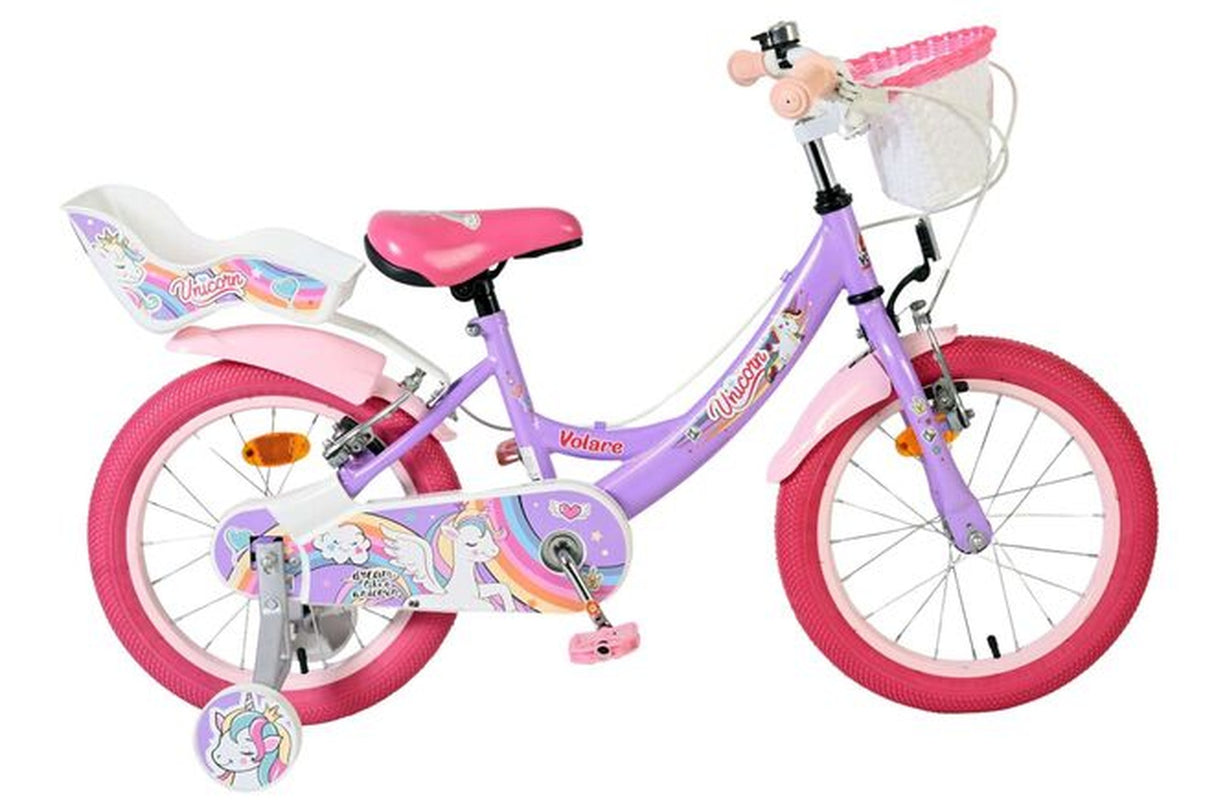 Lila Kinderfahrrad mit Einhorn-Motiv und pinken Reifen und Korb