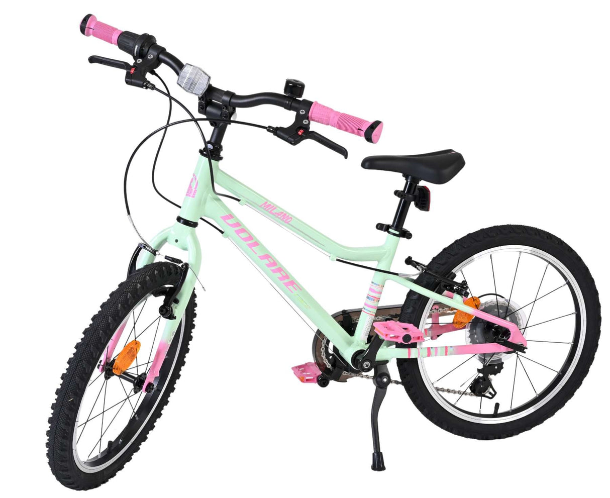 Kinderfahrrad in Mintgrün mit pinken Griffen und Pedalen