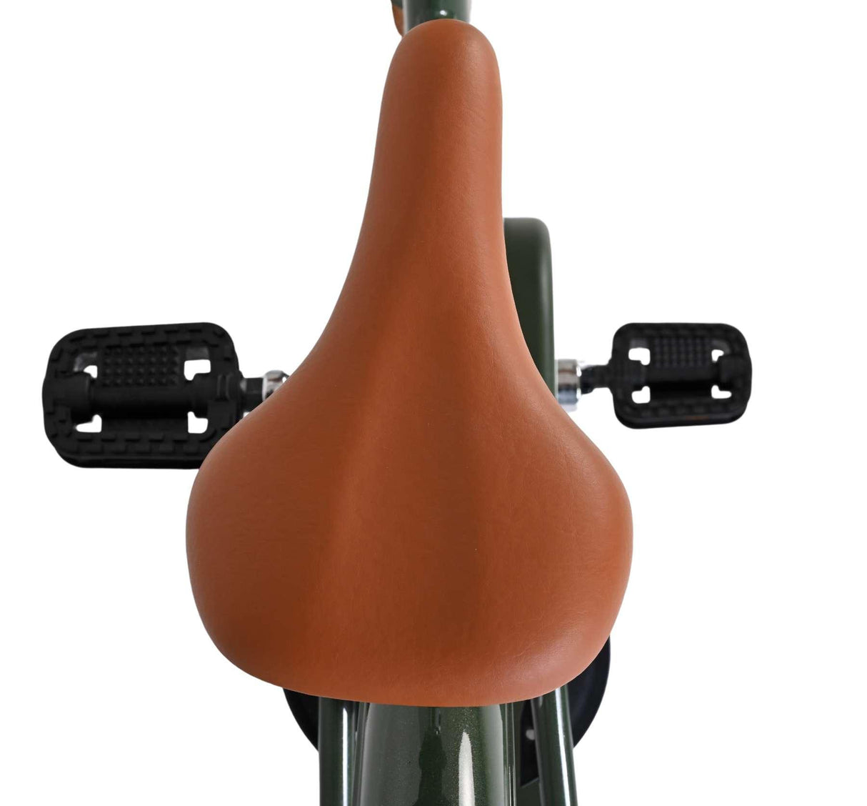 Brauner Fahrradsattel mit Pedalen, grüne Rahmenfarbe sichtbar