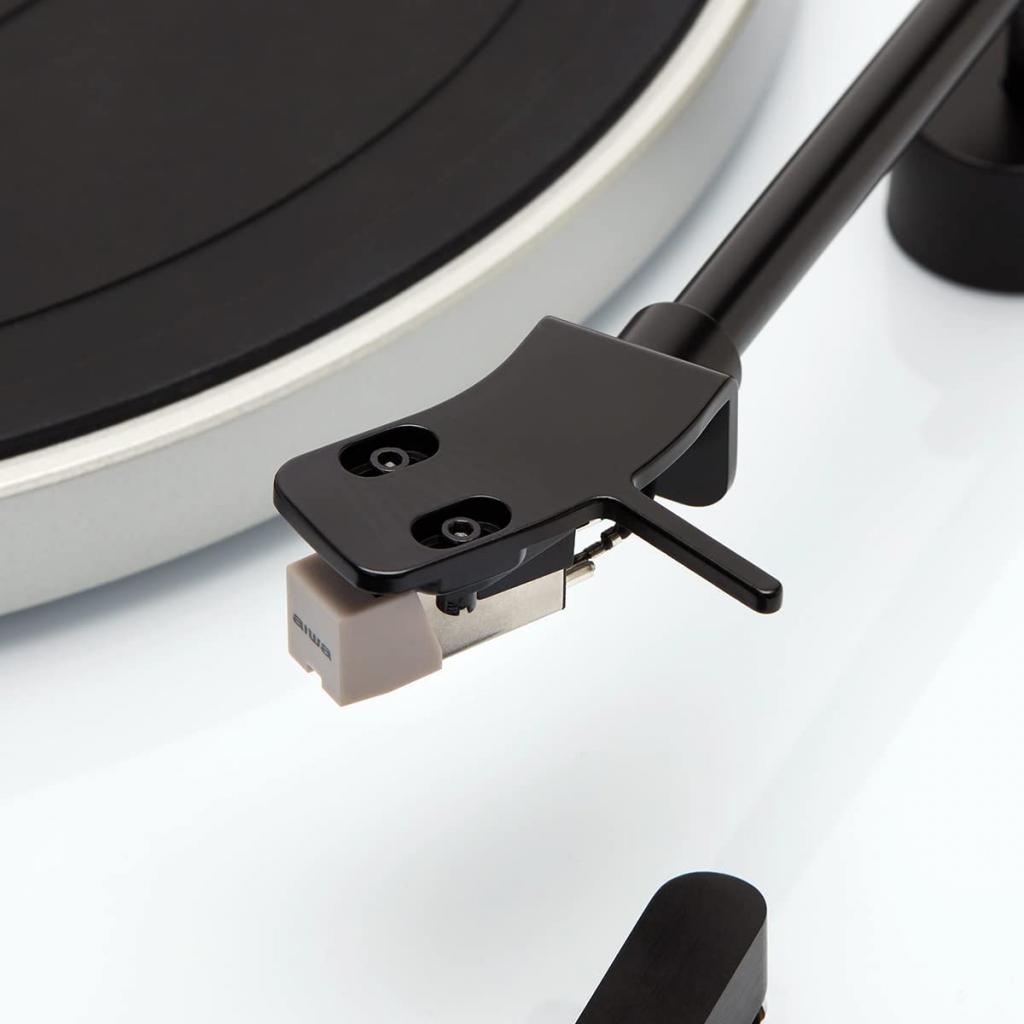 Aiwa APX-680BT /WT Weiß Bluetooth-Plattenspieler 2 Geschwindigkeiten 33/45 U/min magn. Aluminiumkaps