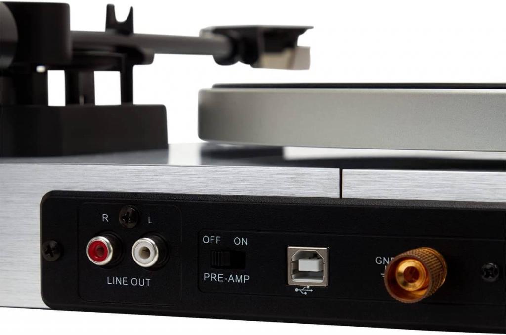 Aiwa APX-680BT /WT Weiß Bluetooth-Plattenspieler 2 Geschwindigkeiten 33/45 U/min magn. Aluminiumkaps