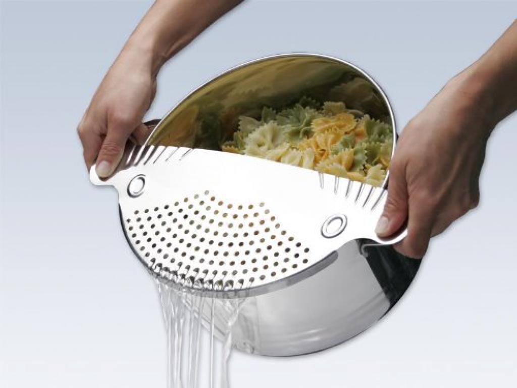 CHG Edelstahl Abgießhilfe für Töpfe Abgießsieb Nudelsieb rostfrei Abtropfhilfe Topf