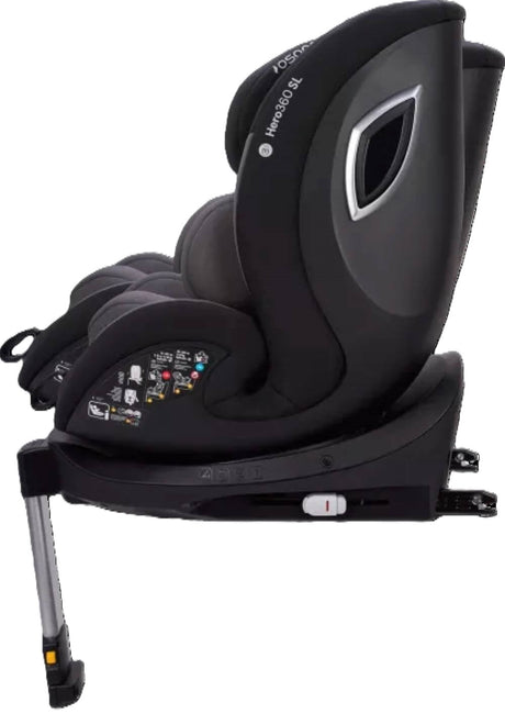 Darstellung der Kippfunktion des Osann Hero360 SL mit geneigter Sitzposition für entspanntes Reisen, zeigt ergonomische Schale auf stabiler Isofix-Basis mit Standfuß.