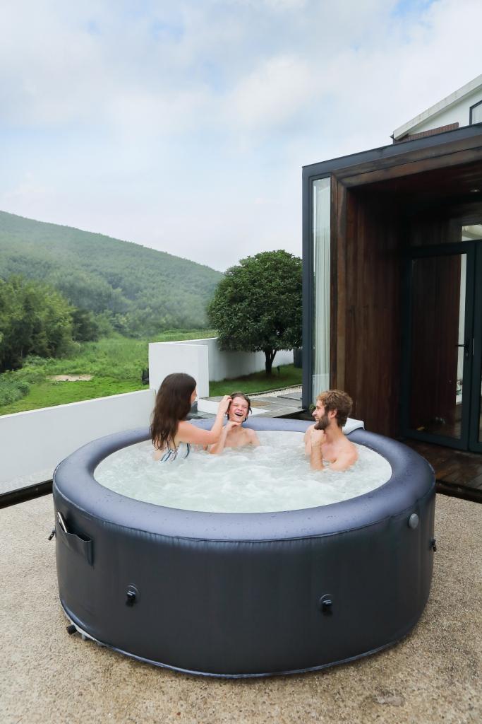 MSpa PureHaven aufblasbarer Whirlpool 204x204x70 cm für 6 Personen selbstreinigend inkl. Filterkatuschen und Abdeckung Leergewicht 42 kg
