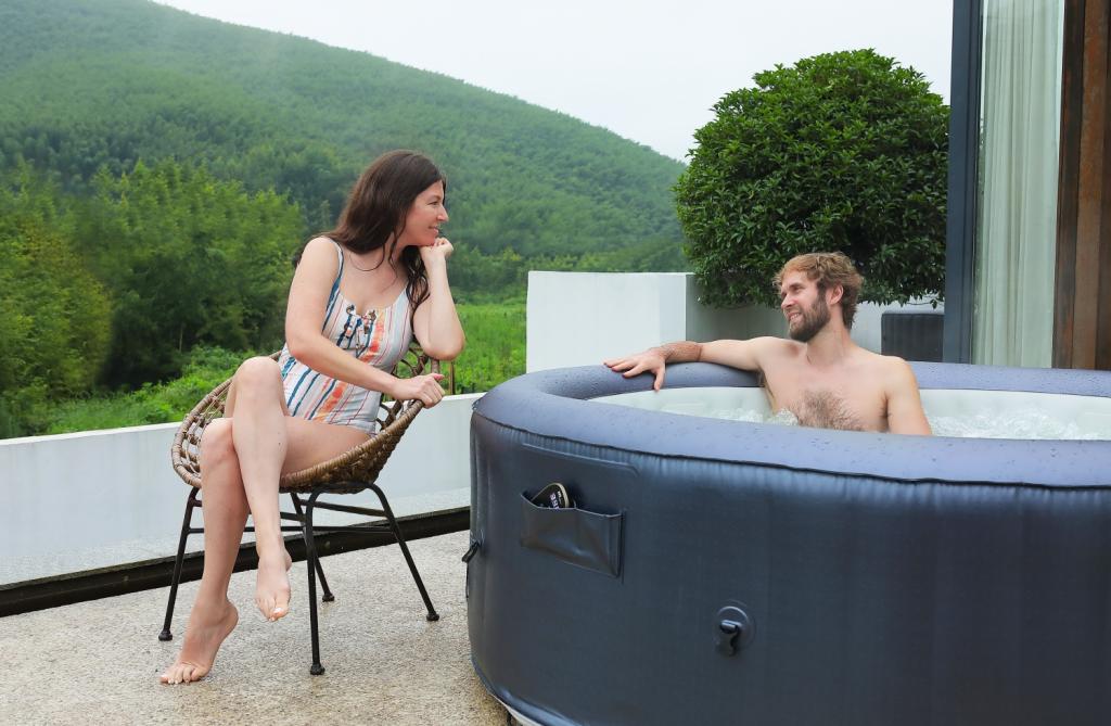 MSpa PureHaven aufblasbarer Whirlpool 204x204x70 cm für 6 Personen selbstreinigend inkl. Filterkatuschen und Abdeckung Leergewicht 42 kg