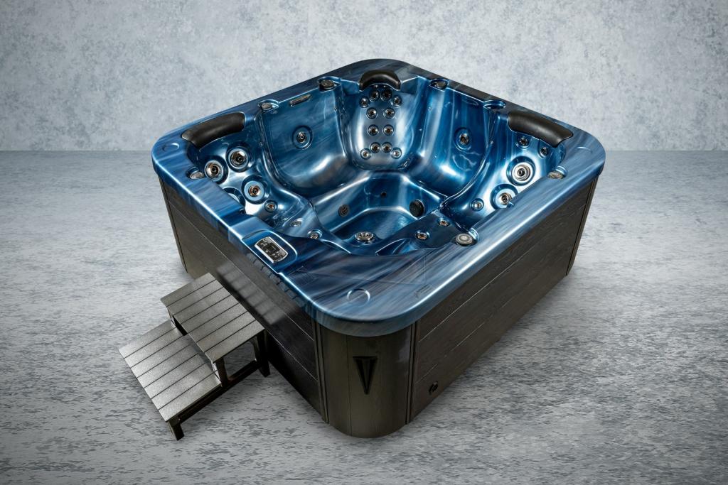 PureHaven Outdoor-Whirlpool 215x215 cm für 5 Personen mit 53 Massagedüsen Heizung Farblicht und Thermoabdeckung UV-Wasseraufbereitung 2 Liegeflächen