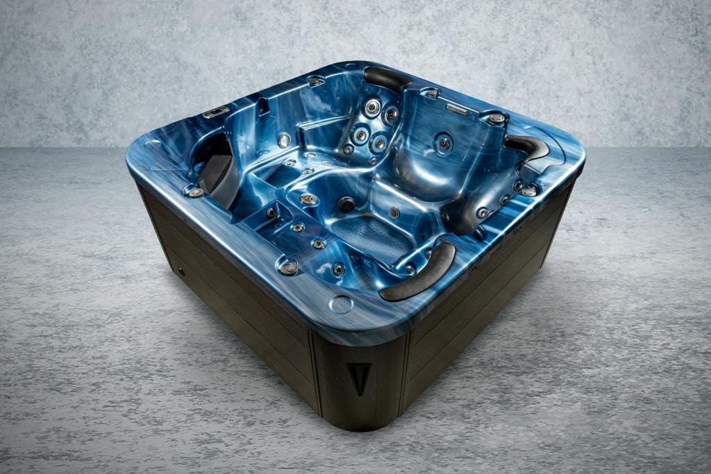 PureHaven Outdoor-Whirlpool 215x215 cm für 5 Personen mit 53 Massagedüsen Heizung Farblicht und Thermoabdeckung UV-Wasseraufbereitung 2 Liegeflächen