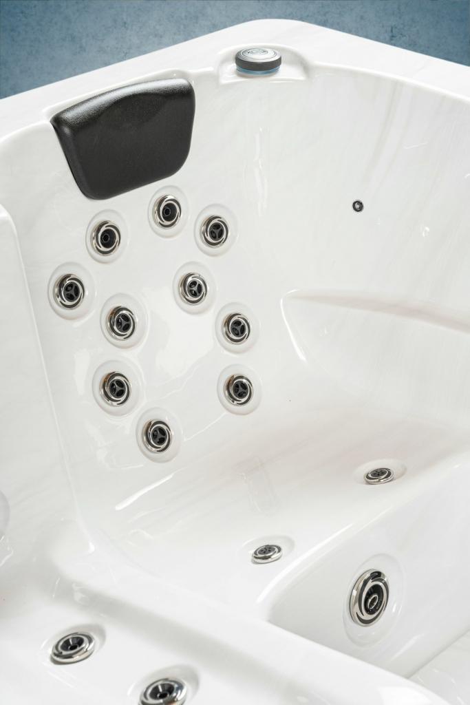 PureHaven American Outdoor-Whirlpool 210x160 cm für 3 Personen mit 33 Massagedüsen Heizung LEDs Thermoabdeckung Farbe Sterling Silber/Grau