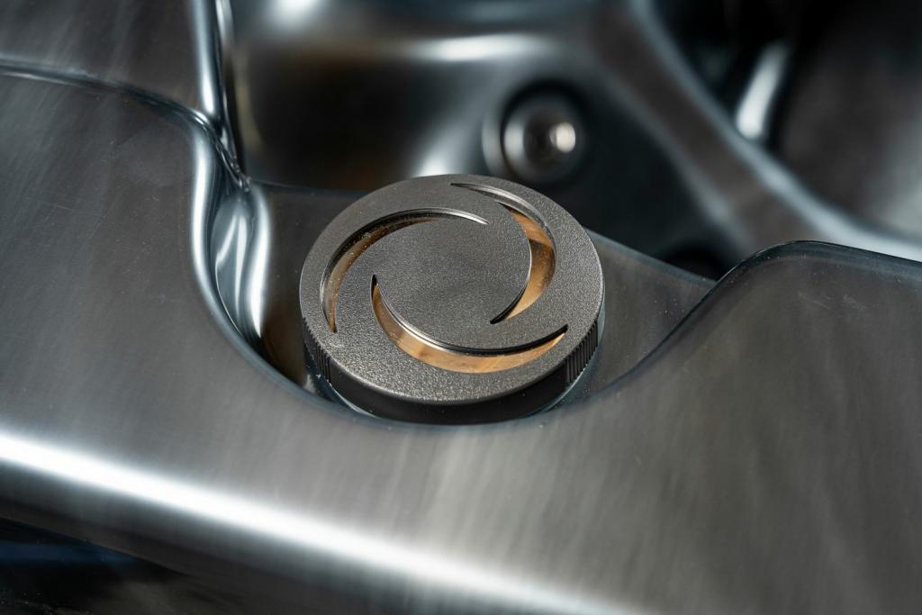 PureHaven American Outdoor-Whirlpool 215x215 cm für 5 Personen mit 53 Massagedüsen Heizung LEDs Thermoabdeckung Ozondesinfektion Pearl Shadow/Grau