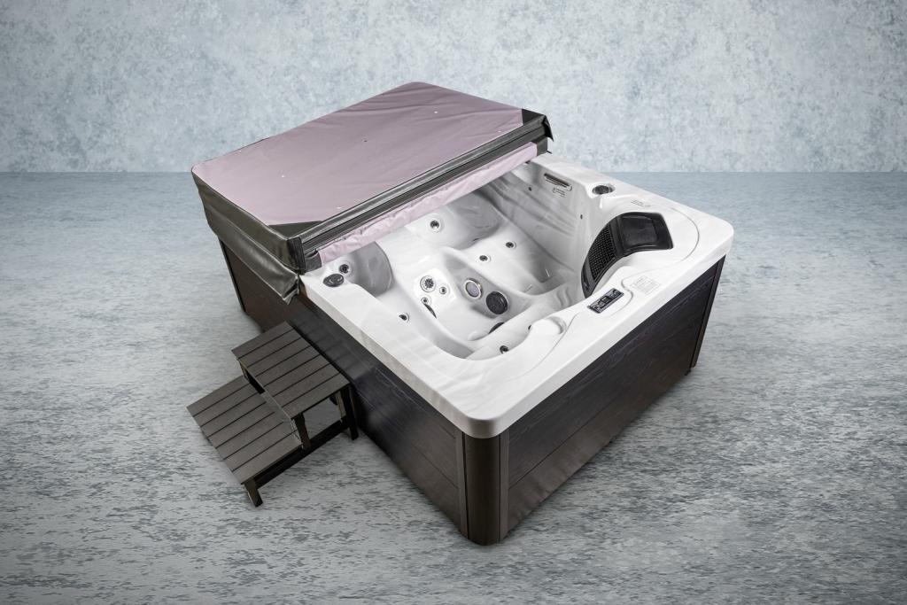 PureHaven American Outdoor-Whirlpool 220x156 cm für 3 Personen mit 77 Wasserdüsen und 10 Luftdüsen Thermoabdeckung LEDs Farbe Sterling Silber/Grau