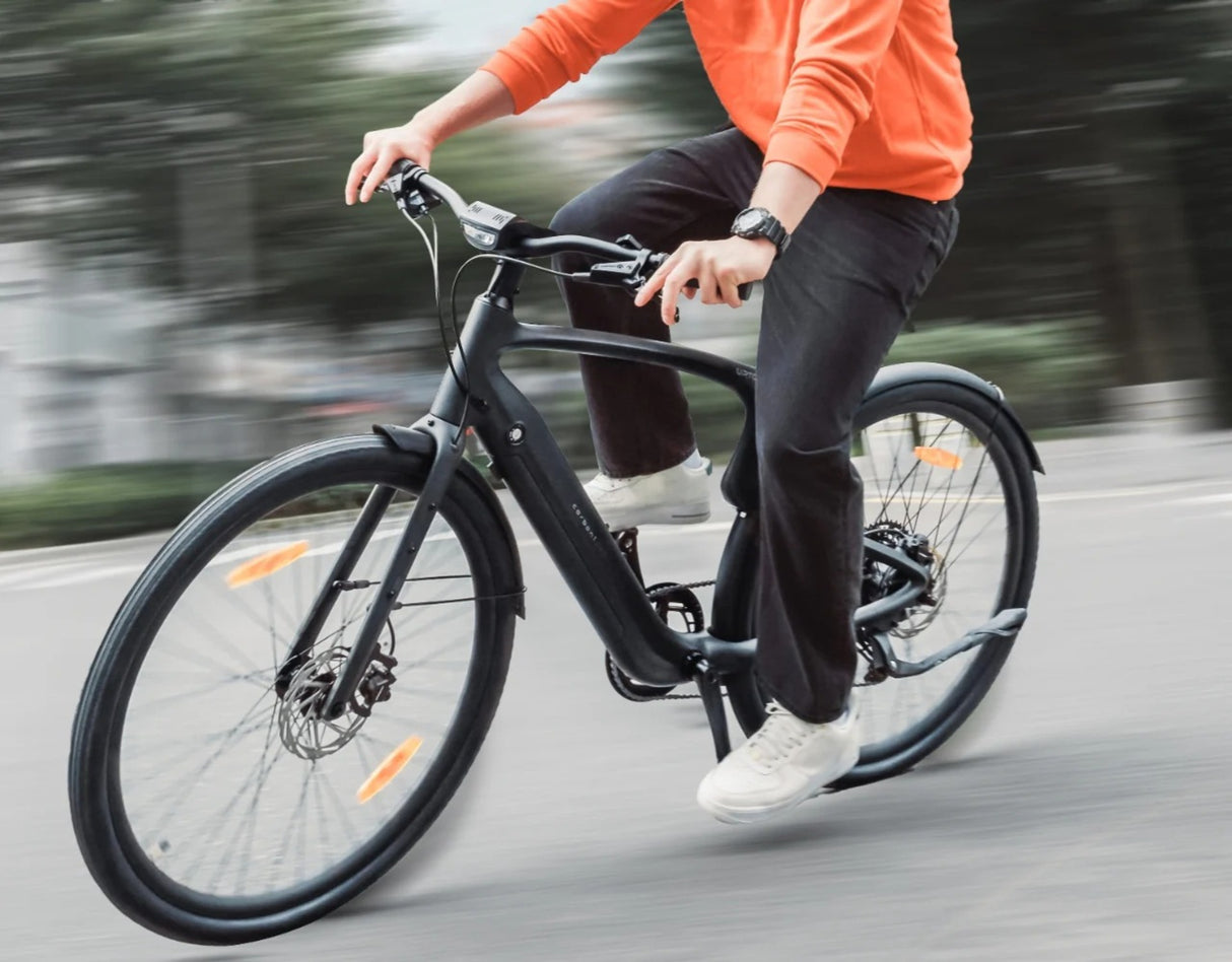 Urtopia Carbon 1 Pro E-Bike Größe M – 17 kg leichtes Pedelec mit Carbonrahmen, 130 km Reichweite, GPS-Diebstahlschutz, Fingerabdruck-Start, Navigation & Smartbar, 10-Gang