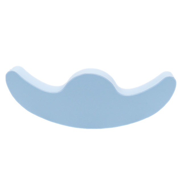 Blauer Schaumstoff-Bereich für ergonomische Unterstützung beim Sitzen