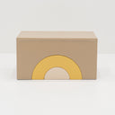 Beige Aufbewahrungstruhe mit buntem, halbkreisförmigem Design vorne