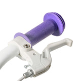 Lila Gummigriff mit Bremshebel für ein Fahrradlenker