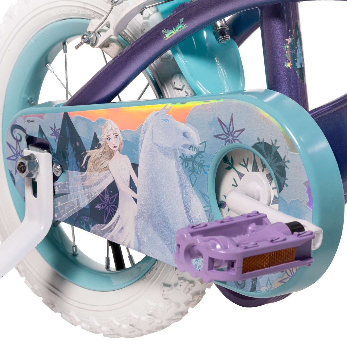 Fahrrad mit buntem Design, Einhorn und Märchenfigur auf dem Schutzblech