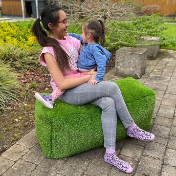 AniPlants Grasfigur Möbel 40 cm mit Mutter und Kind darauf sitzend