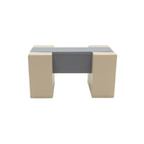 Modularer Tisch in neutralen Farben mit quadratischen Ecken