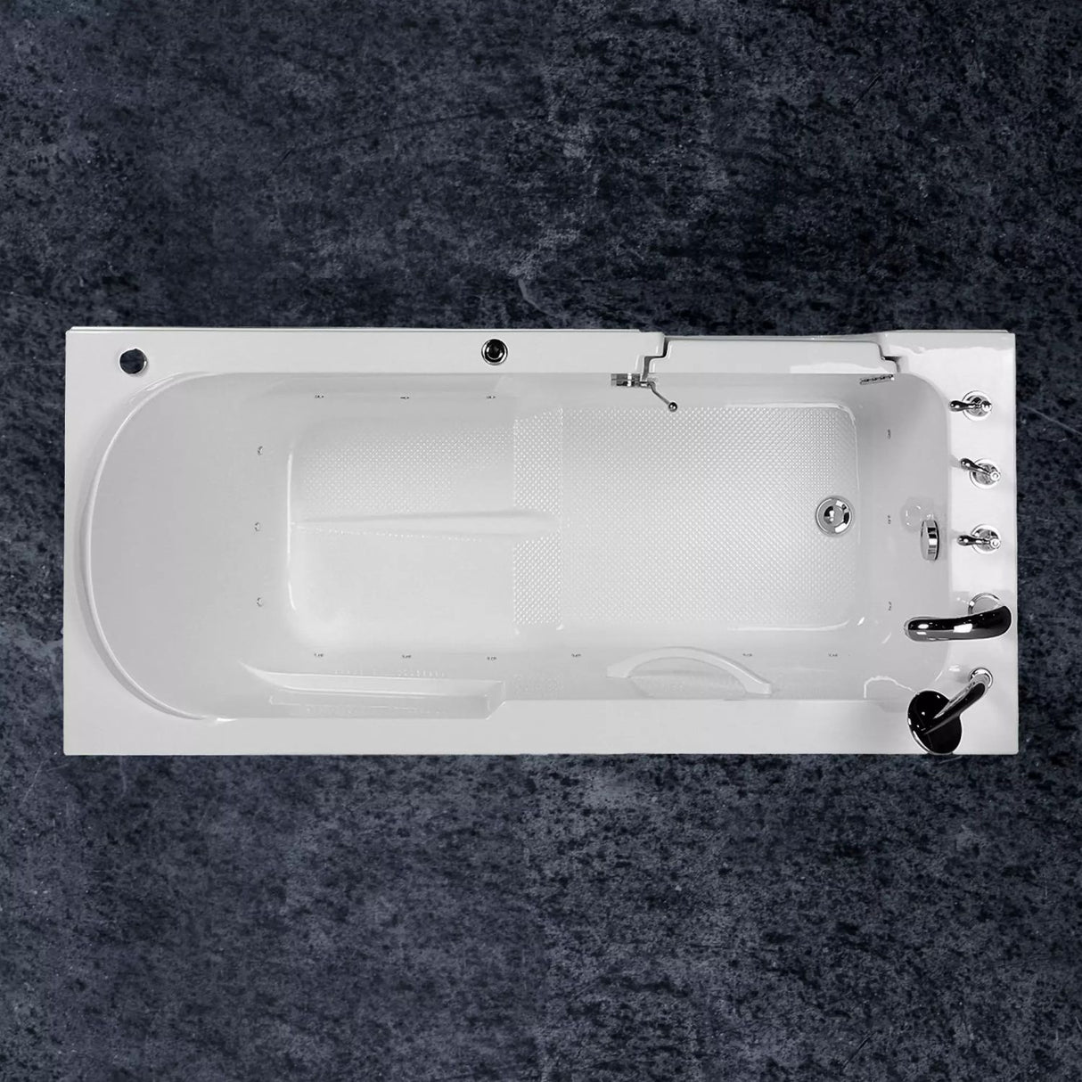 Leichter Einstieg durch integrierte Tür