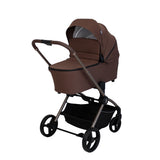 Brauner Kinderwagen mit abnehmbarem Verdeck und geräumigem Untergestell