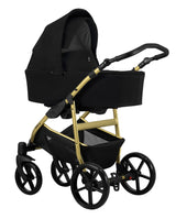 Kinderwagen in leicht schräger Seitenansicht, sichtbar mit Sonnenverdeck, Sicherheitsbügel, Vier-Rad-Fahrgestell und geräumigem Unterkorb.