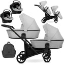 Zwillingskinderwagen-Set, Ansicht bestehend aus zwei 3-in-1 Kinderwagen in Grau mit schwarzem Rahmen sowie Tasche und 2x Kinderautositz.