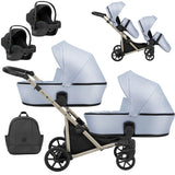 Zwillingskinderwagen-Set, Ansicht bestehend aus zwei 3-in-1 Kinderwagen in Blau mit schwarzem Rahmen sowie einer Tasche und 2x Kinderautositz.