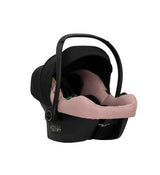 Ansicht von hinten eines modernen Kinderautositzes in Pink.