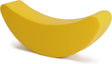 Gelbe, geschwungene Sitzbank in Form einer Banane aus Schaumstoff