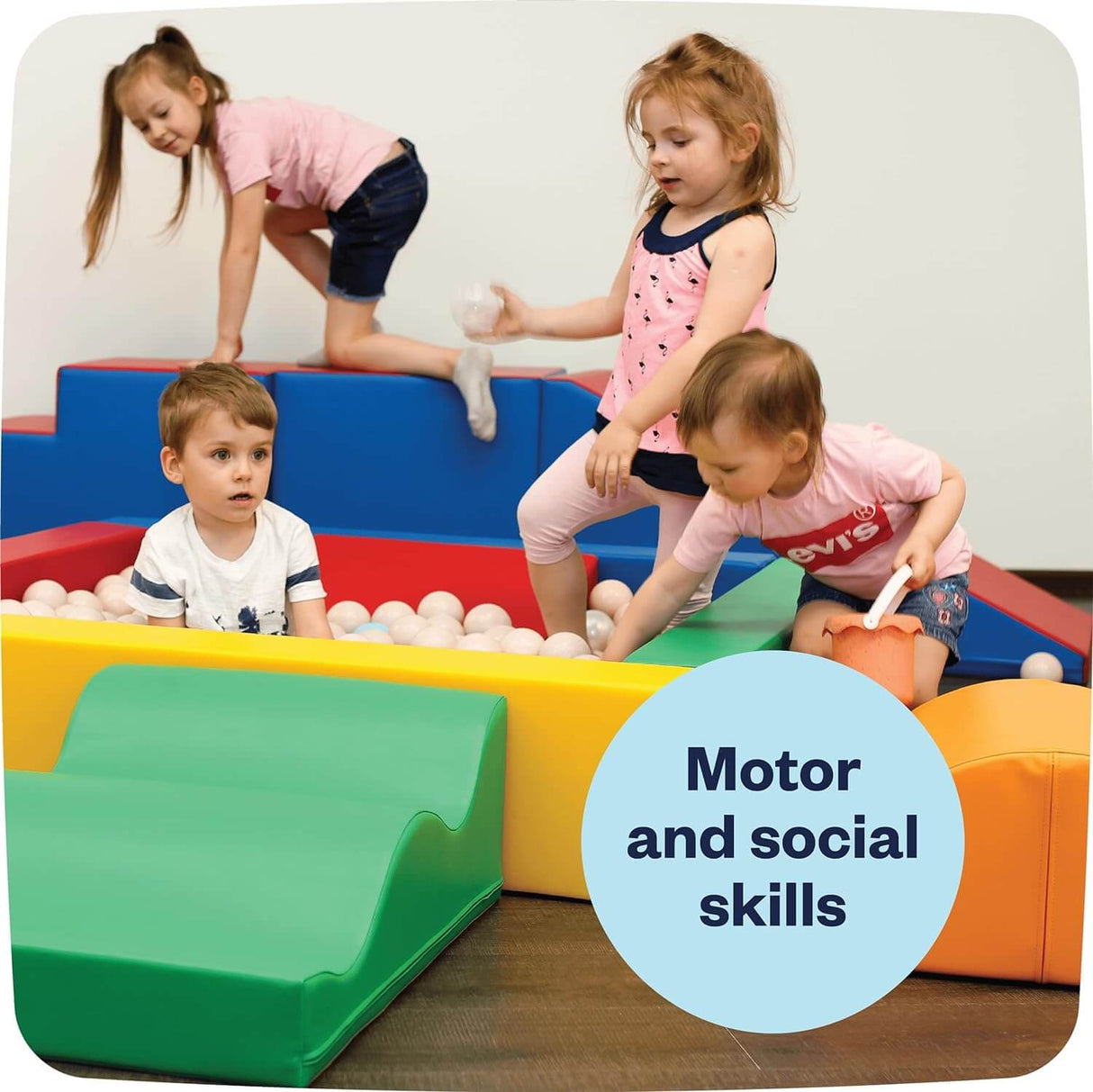 IGLU Softplay Buntes Bällebad aus Schaumstoffbausteinen für sensorisches Abenteuer & kreatives Spielen