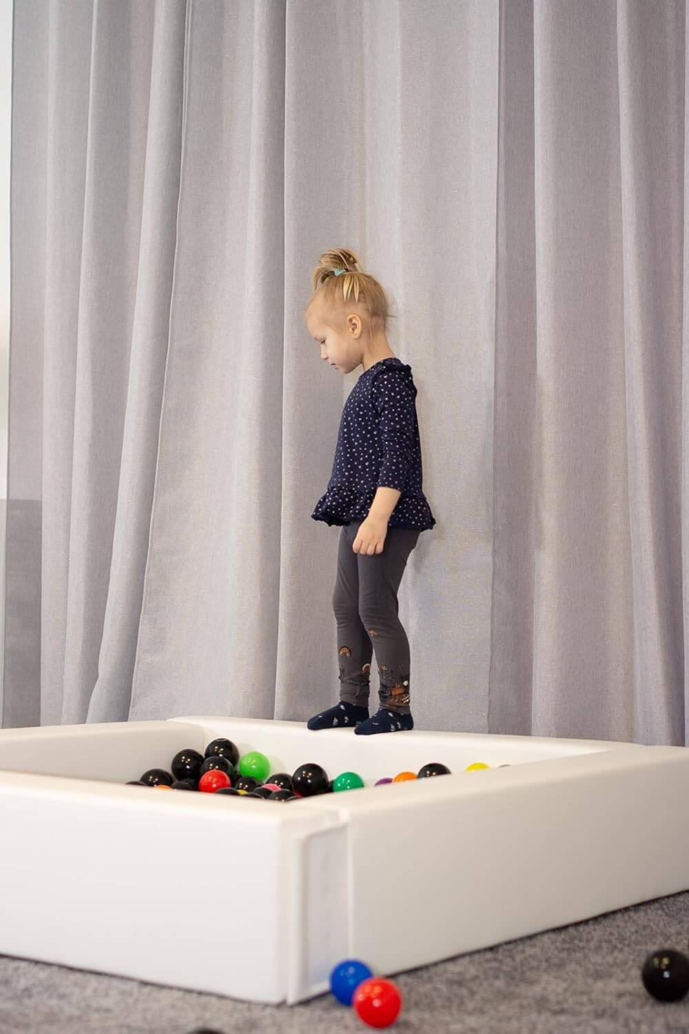 IGLU Softplay XL Bällebad – in Weiß