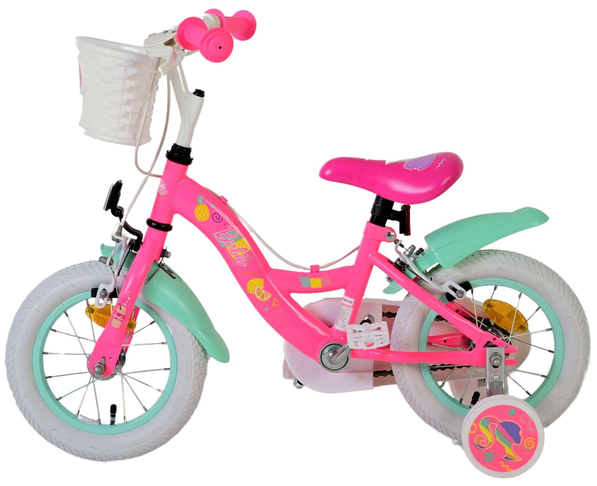 Rosa Kinderfahrrad mit weißen Reifen und Korb vorne