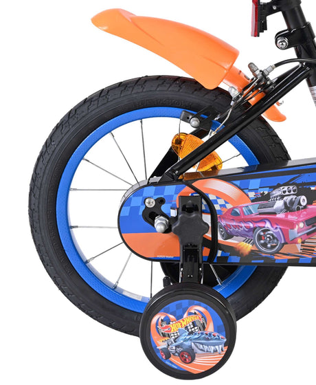 Buntes Kinderfahrrad mit blauem Reifen und auffälligem Design am Rahmen