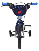 Kinderfahrrad mit Superman-Motiv und blauen Griffen, drei Räder